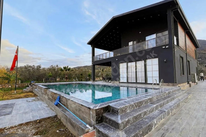 Bursa'da fiyatıyla şoke eden köşk! Daha pahalısı yok