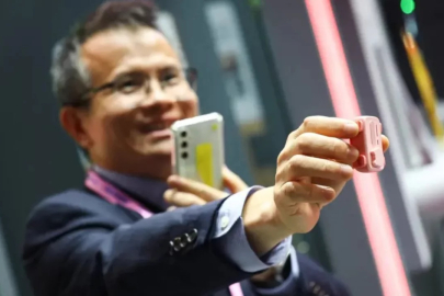 Artık evcil hayvanınızla gün boyu bağlantı kurabileceksiniz: PetPhone tanıtıldı!