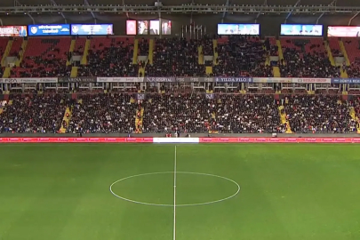 Gaziantep FK-Fenerbahçe mücadelesi ışıklandırmadaki arıza nedeniyle başlayamadı