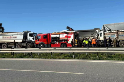 Hatay'da aynı istikametteki kamyonlar çarpıştı: 1 ölü