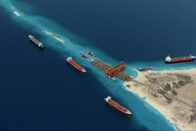 İran: Hürmüz Boğazı'nda 10 petrol tankerini vurduk