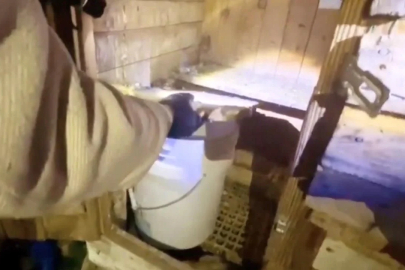 Kümesin içine saklanan uyuşturucuyu jandarma buldu