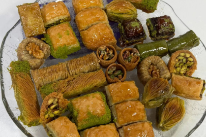 Bursa'da baklavada fıstık krizi! Kilosu 2 bin 200 TL'ye dayandı...