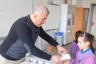 Bursa'da öğretmenden tekne orucu tutan öğrencilere sürpriz ikram!