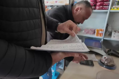 'Zimem Defteri' geleneğiyle memleketinde fırın ve bakkallardaki 3 milyon TL'lik borcu kapattı