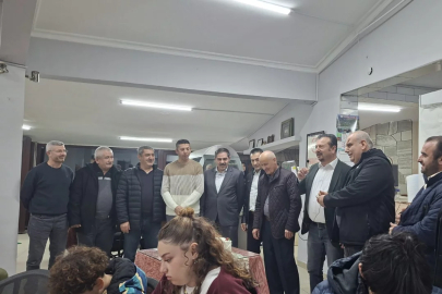 GÖKÖZ-DER'den anlamlı iftar! 20 yıl pastası kesildi...