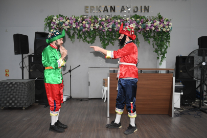 Ovaakça Karagöz ve Sihirbazlık Gösterisiyle Şenlendi