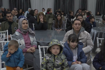 Ovaakça Karagöz ve Sihirbazlık Gösterisiyle Şenlendi