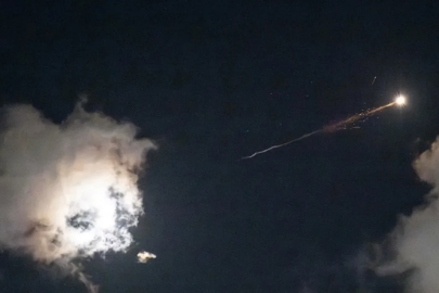 Dubai'de hava savunma sistemi devrede! Şarapnel kazası 1 kişiyi öldürdü