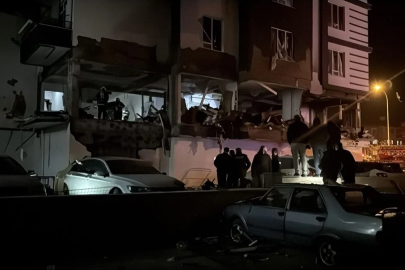 Niğde'de bir apartmandaki doğal gaz patlamasında 12 kişi yaralandı