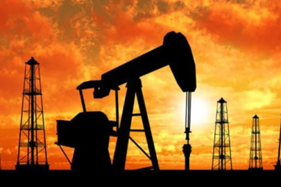 Petrol fiyatları 100 dolar seviyesine geriledi