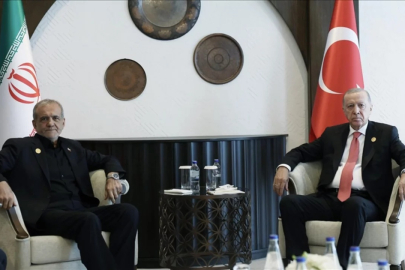 Cumhurbaşkanı Erdoğan, İran Cumhurbaşkanı Pezeşkiyan ile telefonda görüştü