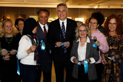 Bursa'da ‘Kadın ve Işık’ sergisi açıldı