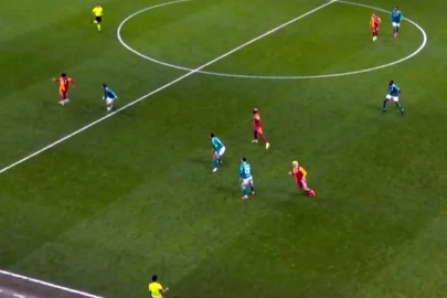 Galatasaray'ın golü sayılmadı! Karara tepki yağıyor