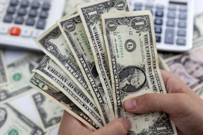 Dolar/TL yatay seyrine devam ediyor...