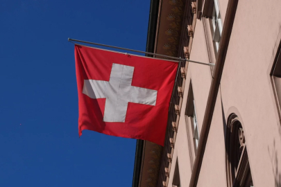 İsviçre, Tahran'daki büyükelçiliğini kapatma kararı aldı