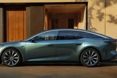 Tesla Model S rakibi Toyota bZ7 Çin'de satışa çıktı