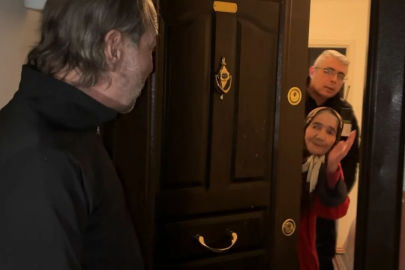 Alzheimer anne oğlunu unuttu, sokakta kalan oğlu için ekipler seferber oldu