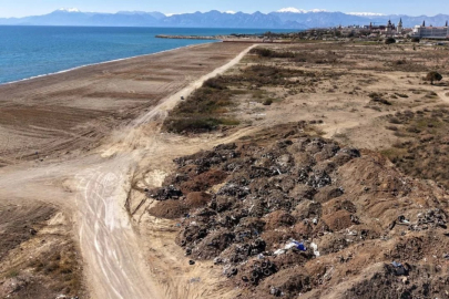Caretta kumsalındaki temizlik çalışmasında 1500 lağım çukuru tespit edildi