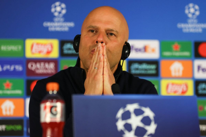 Arne Slot'tan Liverpool'a iyi, Galatasaray'a kötü haber