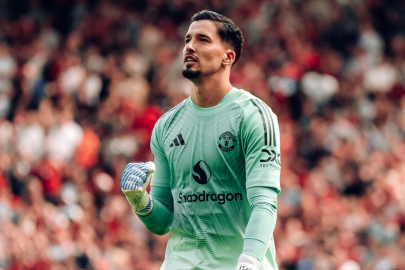 Bu kez Beşiktaş değil! Süper Lig devinden Altay Bayındır'a telefon