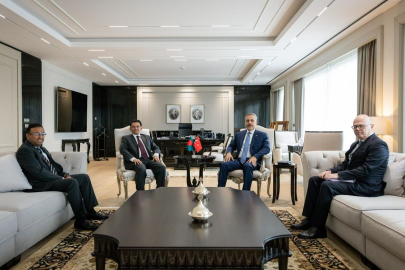 Bakan Fidan, Bangladeşli mevkidaşı Khalilur Rahman ile görüştü
