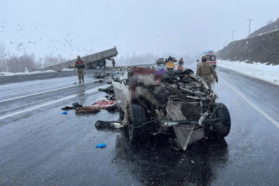 Bitlis'te feci kaza! Ortalık savaş alanına döndü: Ölüler ve yaralılar var