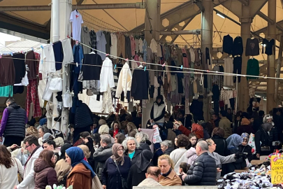 Bursa'da izdiham! Vatandaşlar yürümekte zorlandı