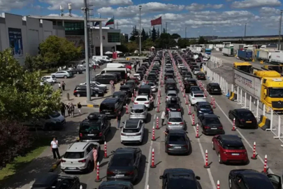 Sınır kapısında dev adım! Yoğunluk tarih oluyor...