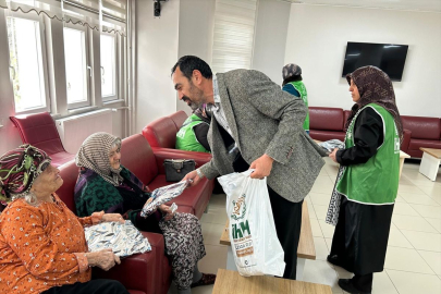 Sivas'ta İHH üyelerinden huzurevine ziyaret
