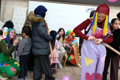 Şuhut'ta Ramazan bereketi: 270 çocuğa giysi yardımı yapıldı