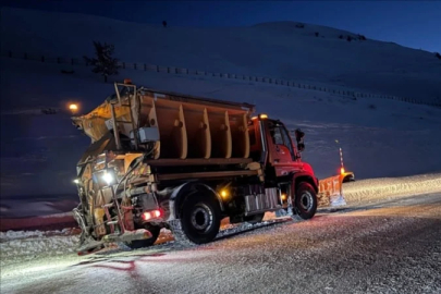 Ardahan-Şavşat kara yolu çığ nedeniyle ulaşıma kapatıldı
