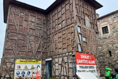 Bursa'nın göbeğindeki tarihi bina için karar! Her an yıkılabilir...