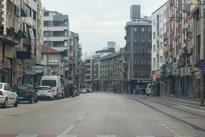 İftar saatinde Bursa sokakları sessizliğe büründü