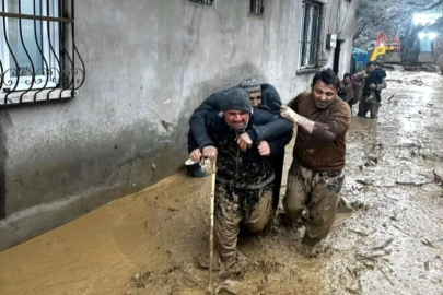 Şırnak'ta sel ve heyelan: Ev ve ahırlar zarar gördü