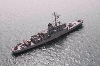 ABD açıkladı! İran'ın 100'den fazla gemisi yok edildi