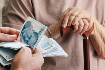 Emekli maaşları ne zaman yatacak? Bayram öncesi 4A, 4B, 4C emekli maaşları ne zaman yatacak?