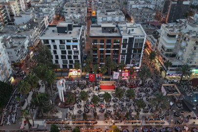 Kumluca'da 27'inci geleneksel "Kadir Gecesi" iftar yemeği verildi