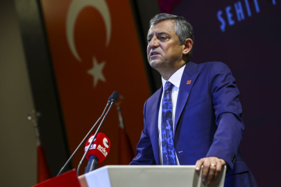 Özgür Özel: İktidarımızın ilk bir ayında 18 kanunu meclisten geçireceğiz