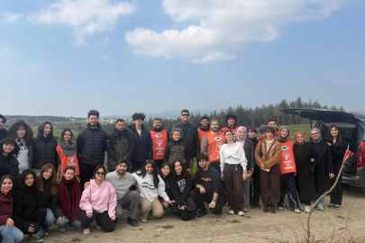 Bursa'da gençlerden yanan ormana umut!