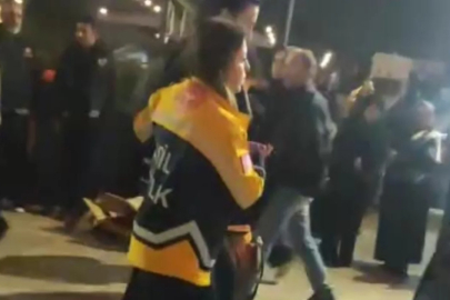 Bursa Ulu Camii'de yoğunluk! Kadın bir anda yere yığıldı