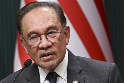 Malezya Başbakanı Enver'den, İsrail'in Mescid-i Aksa'yı ibadete kapatmasına tepki