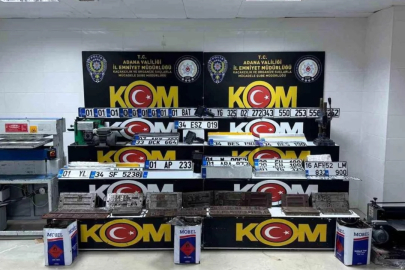 Merdiven altı plaka basım atölyelerine baskın! Yakalandılar...