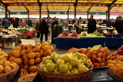 Nilüfer'de arefe günü açık olan semt pazarları...
