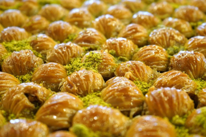 Kilosu 2 bin TL: Fıstıklı baklavada "hile" uyarısı!