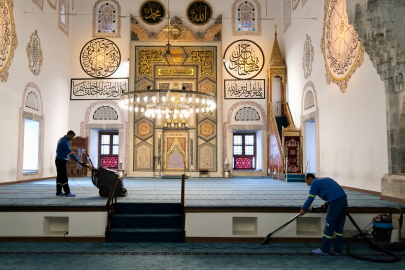 Yıldırım’da Camilere Bayram Temizliği