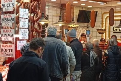 Bursa'da bayram öncesi kasaplarda yoğunluk