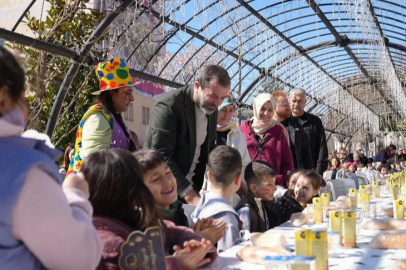 Bursa Gürsulu minikler tekne orucuyla iftar açtı