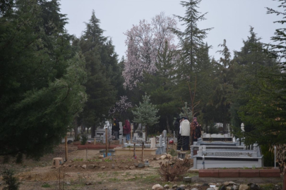 Dodurga'da mezarlıklarda arife günü yoğunluğu yaşandı