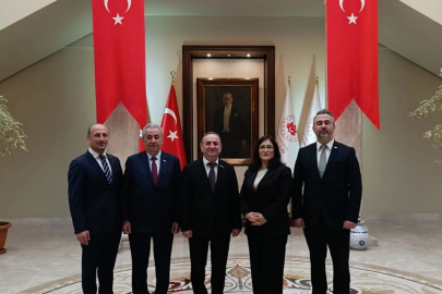 Kırcaalisiad yönetimi, Bursa protokolüyle bayramlaştı